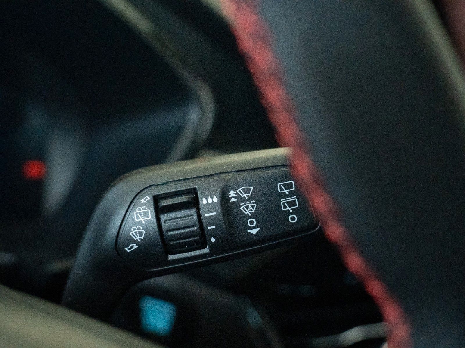 Fahrzeugabbildung Ford Kuga PHEV ST-Line X AUTOM./WINTER-P./B&O