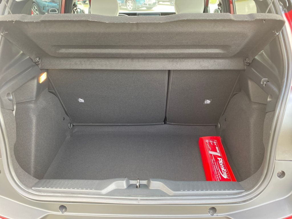 Fahrzeugabbildung Citroën C3 Turbo 100 MAX *Winter-Paket*