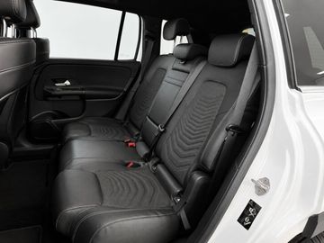 Mercedes GLB 200 - 8