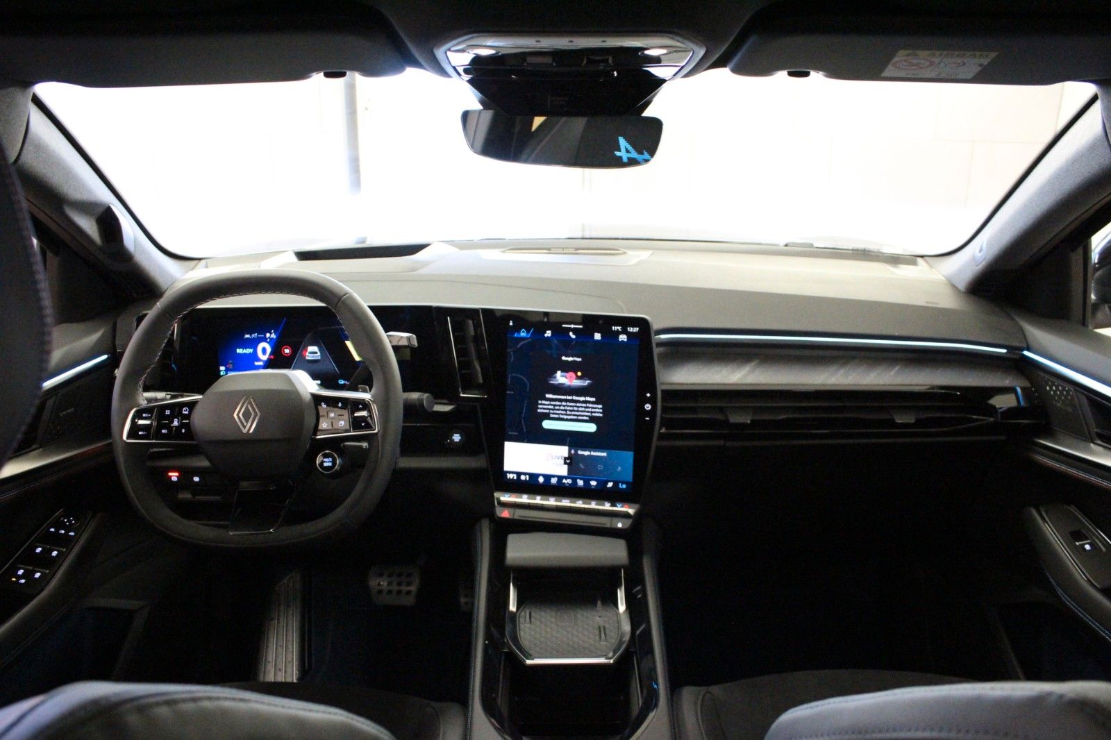 Fahrzeugabbildung Renault Rafale Hybrid E-Tech 4x4 300 PHEV Atelier Alpine