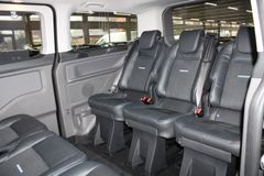 Fahrzeugabbildung Ford Tourneo Custom L1 Active AHK NAVI ACC 8-Sitzer