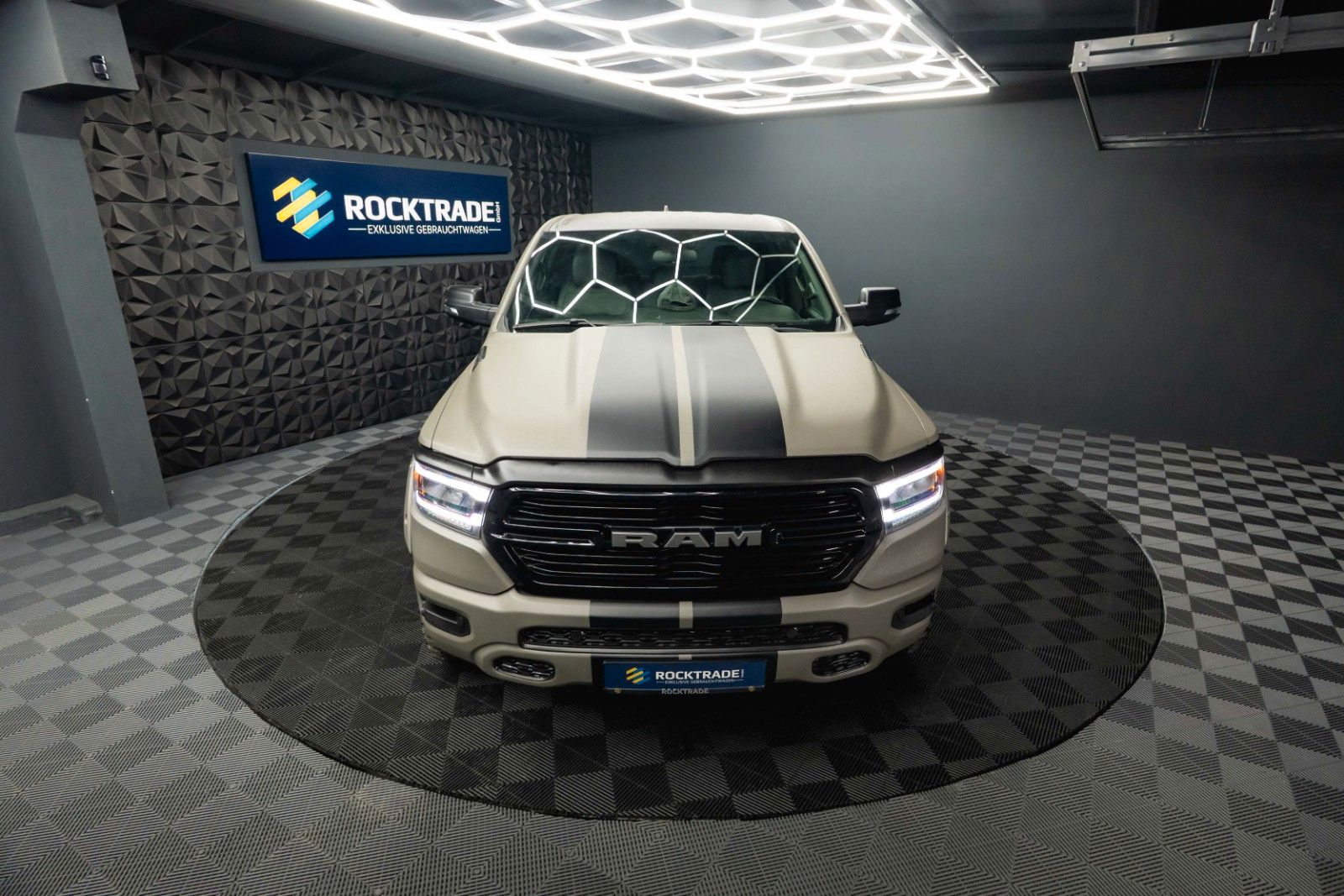 Fahrzeugabbildung Dodge RAM 5.7 V8 HEMI 4x4 OFFROAD RAPTOR Style 19% VAT