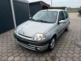 Renault Clio 1.2 16V, 117tkm,Klima,Allwett... - gebrauchte Renault Clio aus dem Jahr 2001