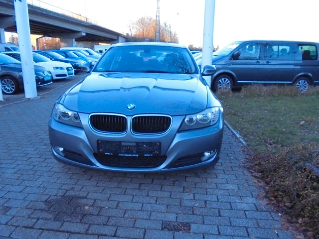 BMW 318 Baureihe3Lim.Klimaau.Navi.PDC.Alu.SHZ.EUR0-5