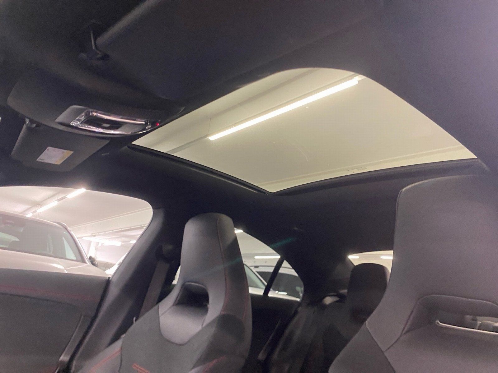 Fahrzeugabbildung Mercedes-Benz CLA 200 AMG*Pano*Burmester*Night*20"*Totwin*Memo