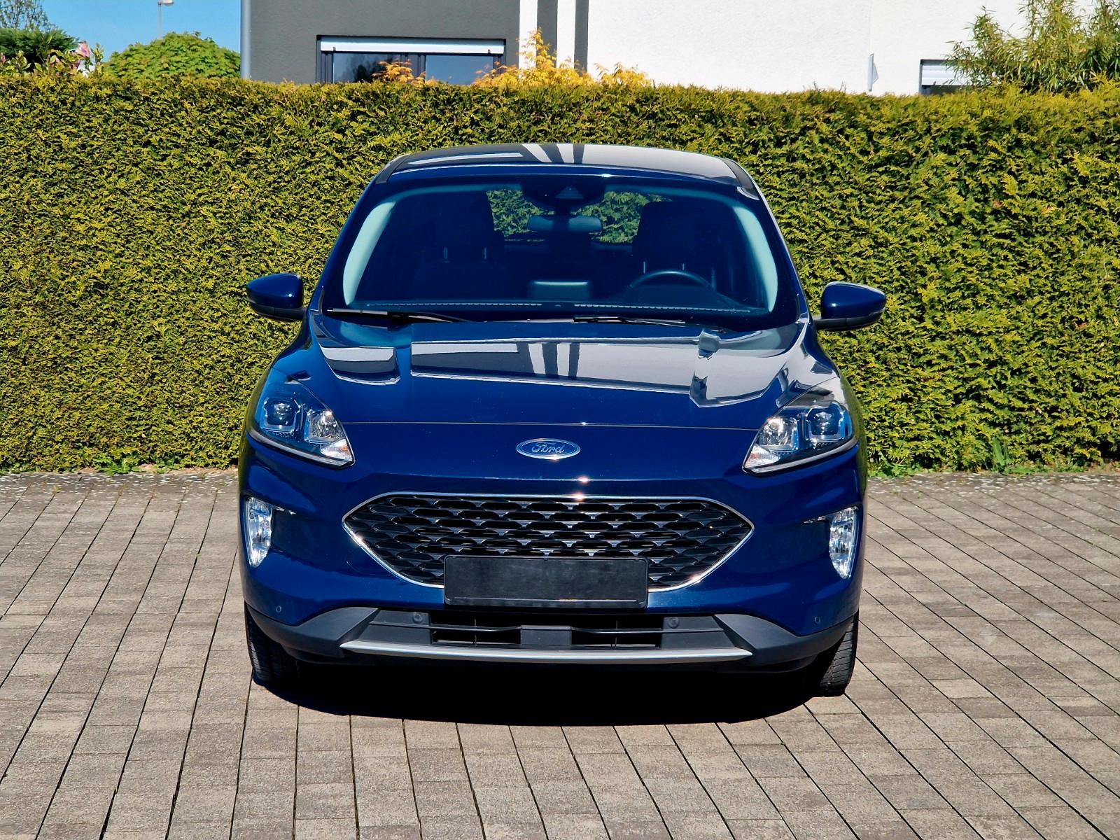 Ford Kuga (Navi, Sitzheizung, Einparkhilfe)