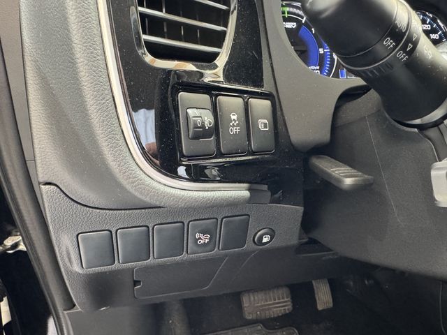 Mitsubishi Outlander PHEV Basis Spirit 4WD