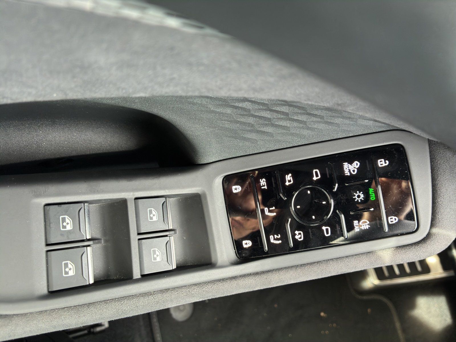 Fahrzeugabbildung Audi A5 Avant e-hybrid quattro TFSI 360,AHK,HUD,LED