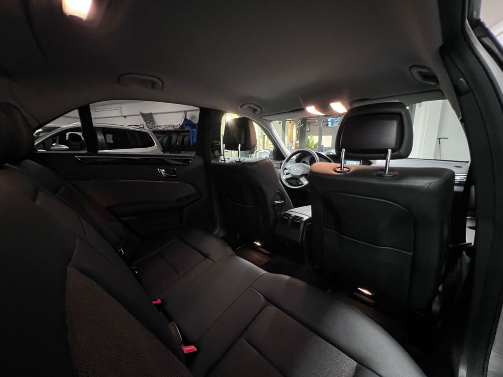 Mercedes-Benz E 350 BE / V6 / RENTNER / NUR 81.tKM/ GARANTIE Mercedes-Benz E 350 BE / V6 / RENTNER / NUR 81.tKM/ GARANTIE