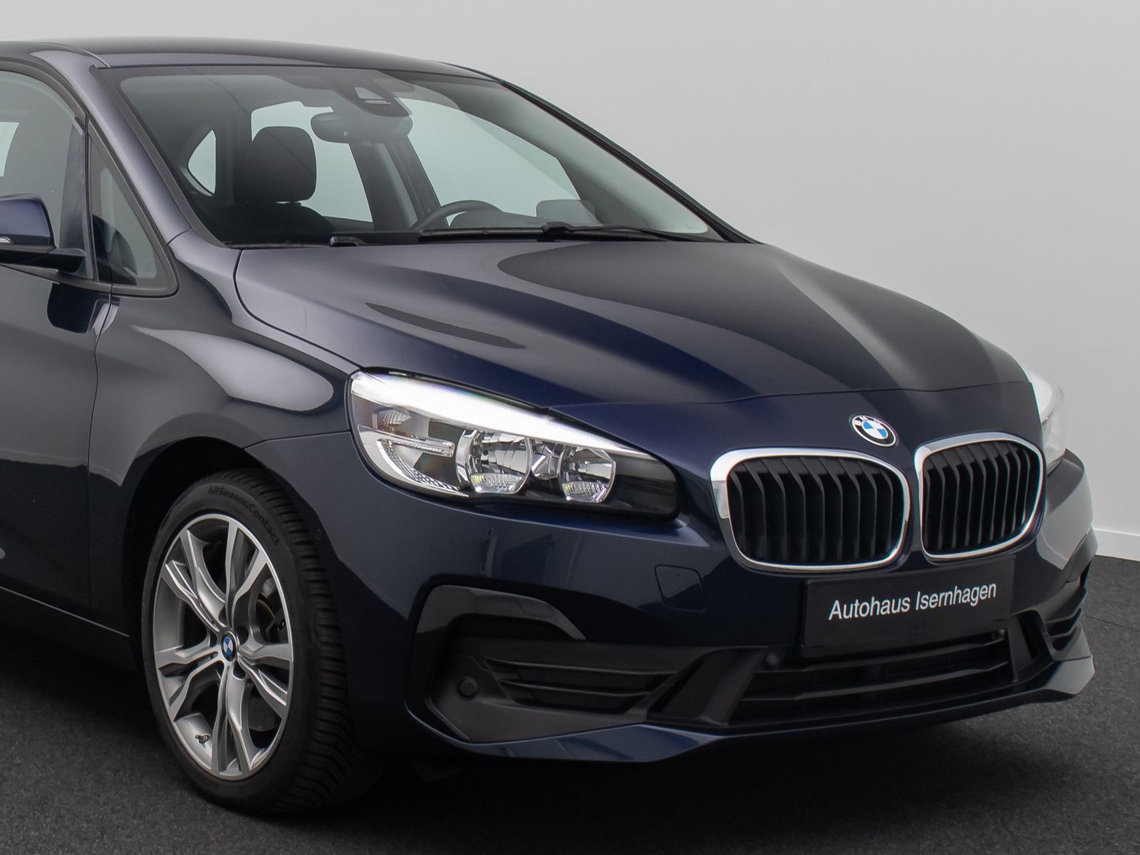 Fahrzeugabbildung BMW 225 Active Tourer iPerf ACC Kamera HUD DAB 18"