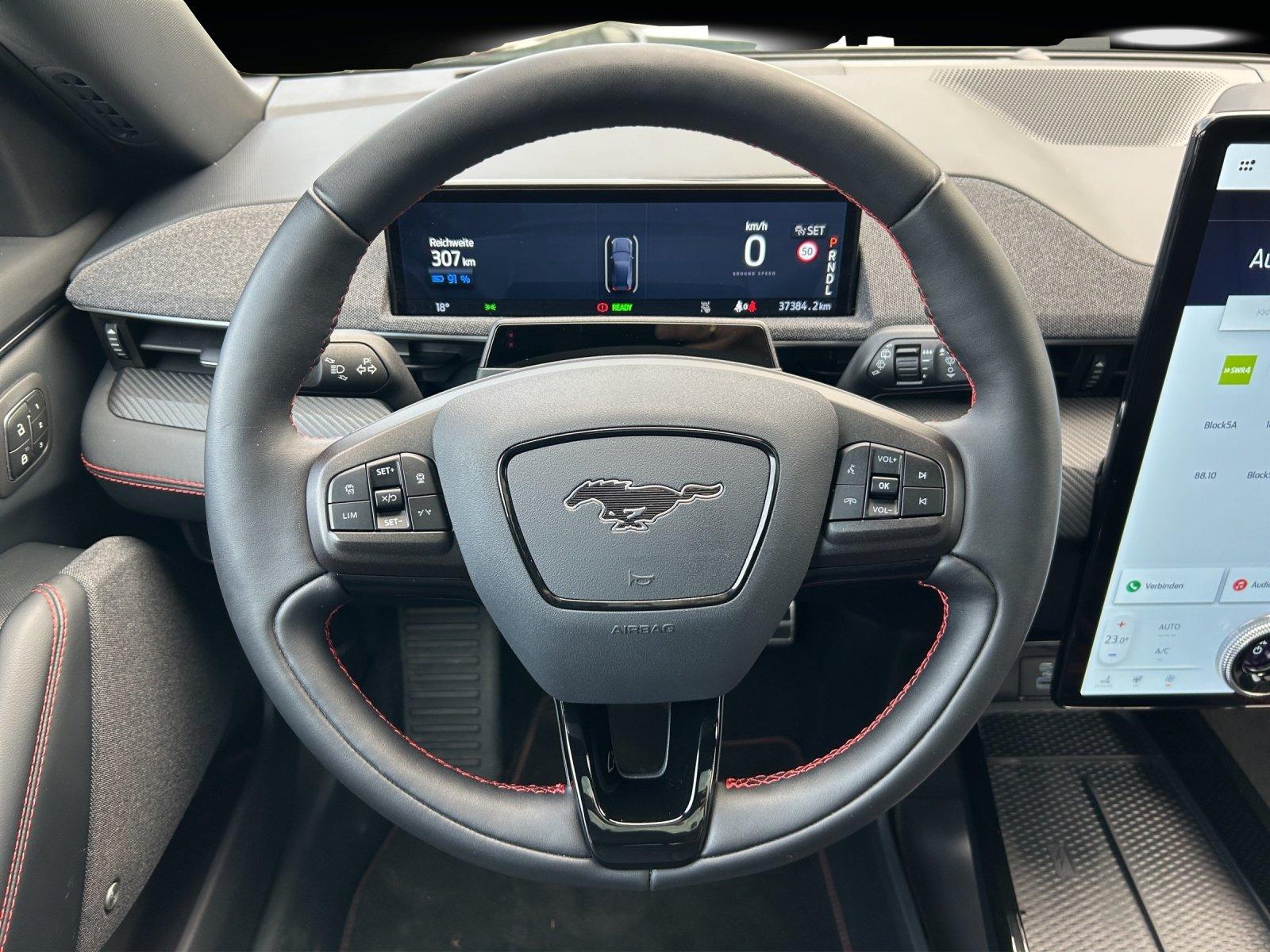 Ford Mustang Mach-E AWD MATRIX-LED/360°/B&O/NAVI/ACC/PANO/, миниатюра 8