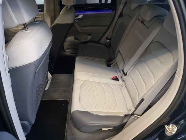Fahrzeugabbildung Volkswagen Touareg 3.0 V6 TDI ELEGANCE 4MOTION SOUND AHK NA