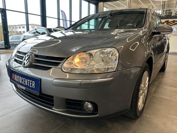 Volkswagen Golf V Lim. Tour *KLIMA*SZHZ*TEMPOMAT*AHK*