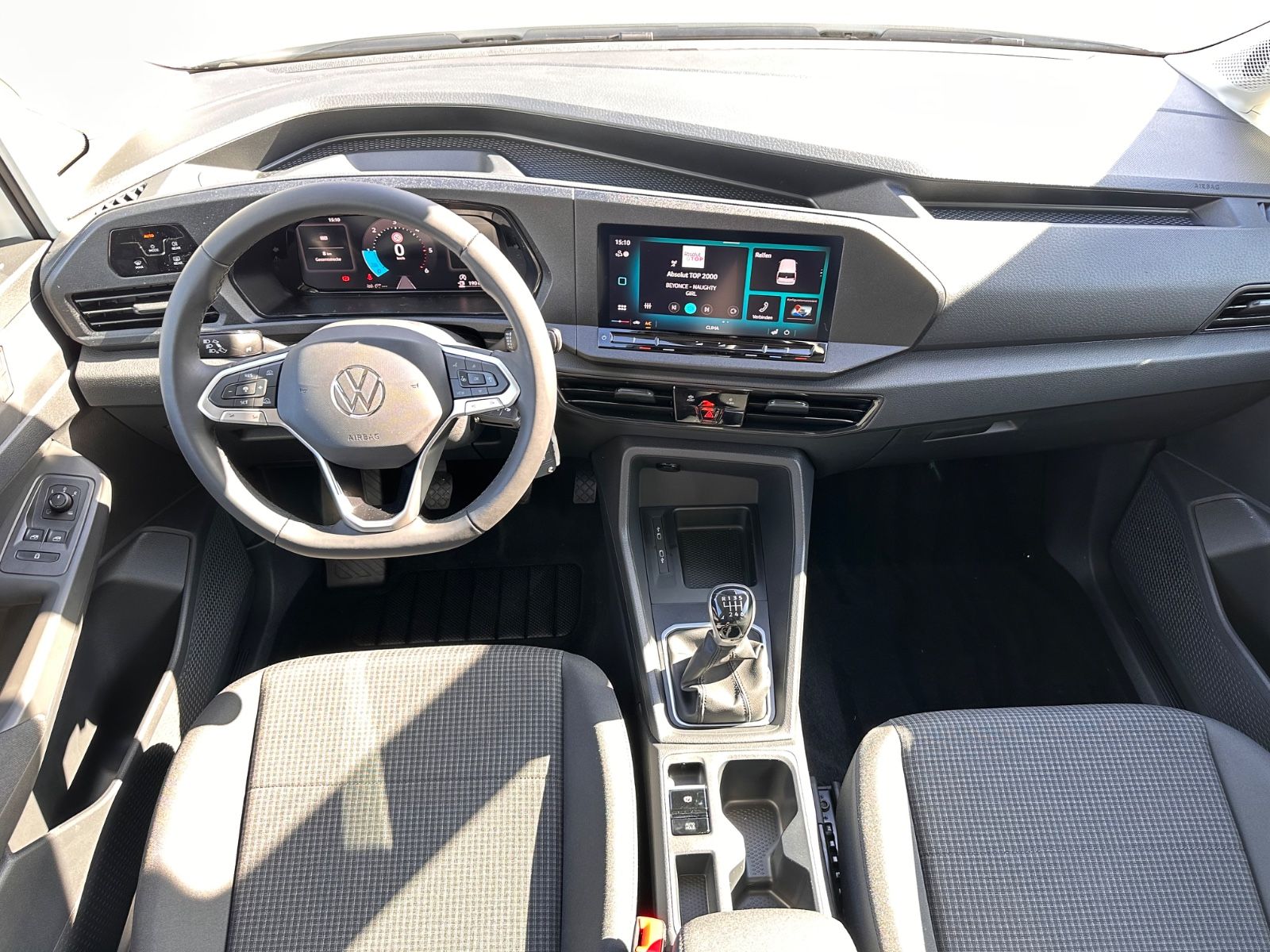 Fahrzeugabbildung Volkswagen Caddy Kombi 2.0 TDI APP/ACC/LED/PDC/TOTW/VIRT