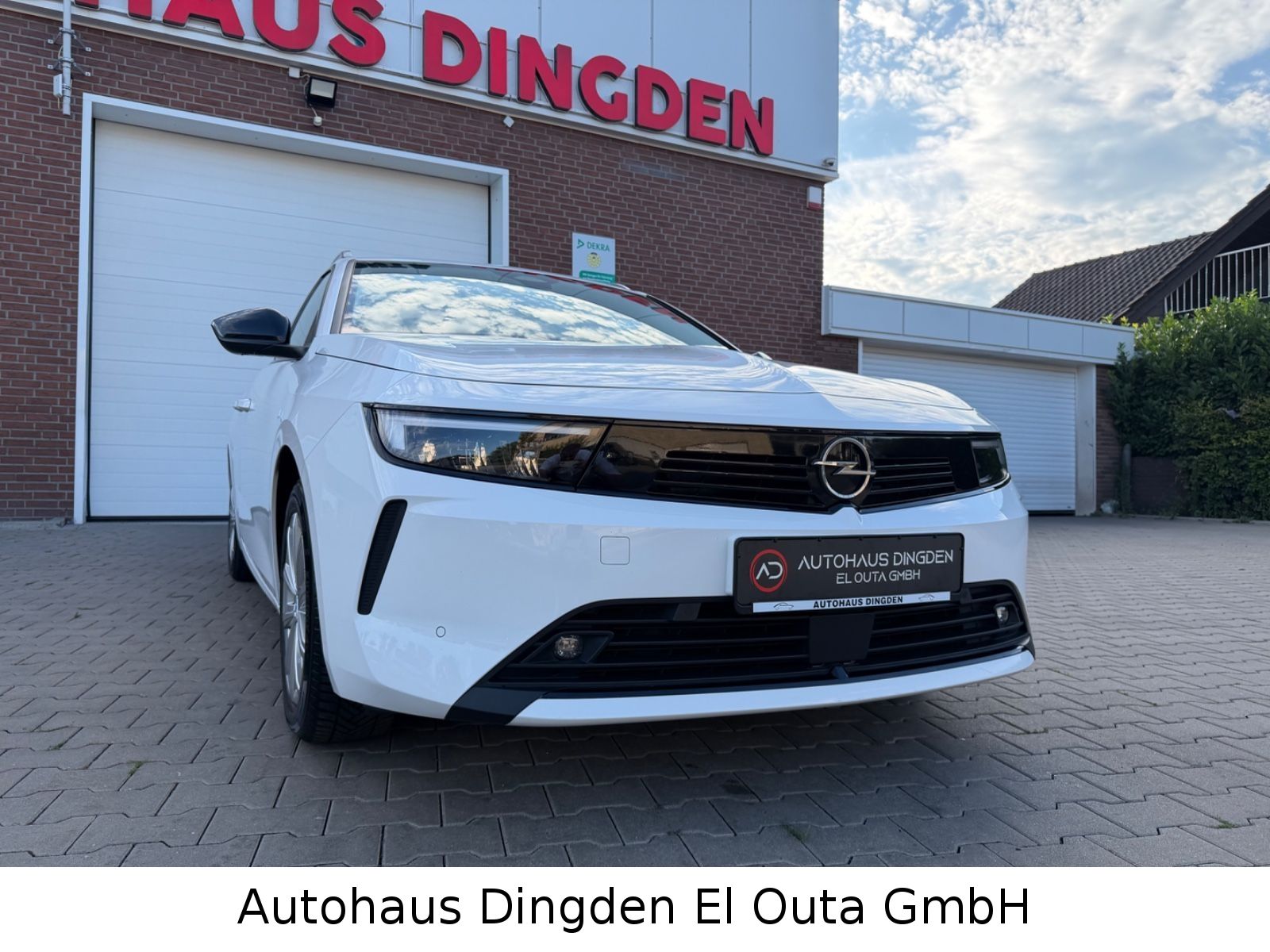 Opel Astra L Sports Tourer 1.5 CDTI Elegance imagem 2