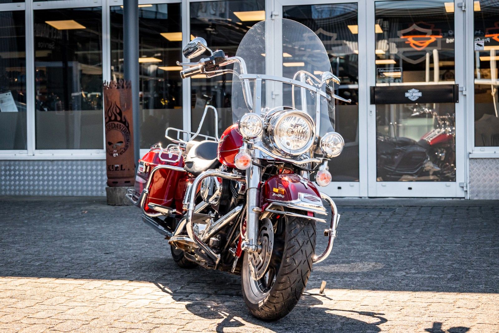 Fahrzeugabbildung Harley-Davidson Road King FLHR - PENZEL - APE -