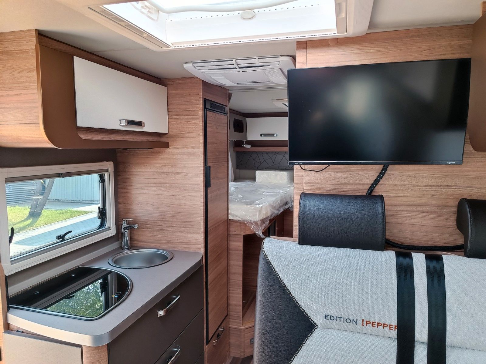 Fahrzeugabbildung Weinsberg CaraCompact 600MEG EDITION PEPPER *Solar*StKlima