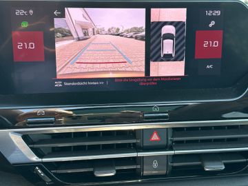 Citroën C4 PT130 EAT8 Shine | PDach - RCam - Navi - SH