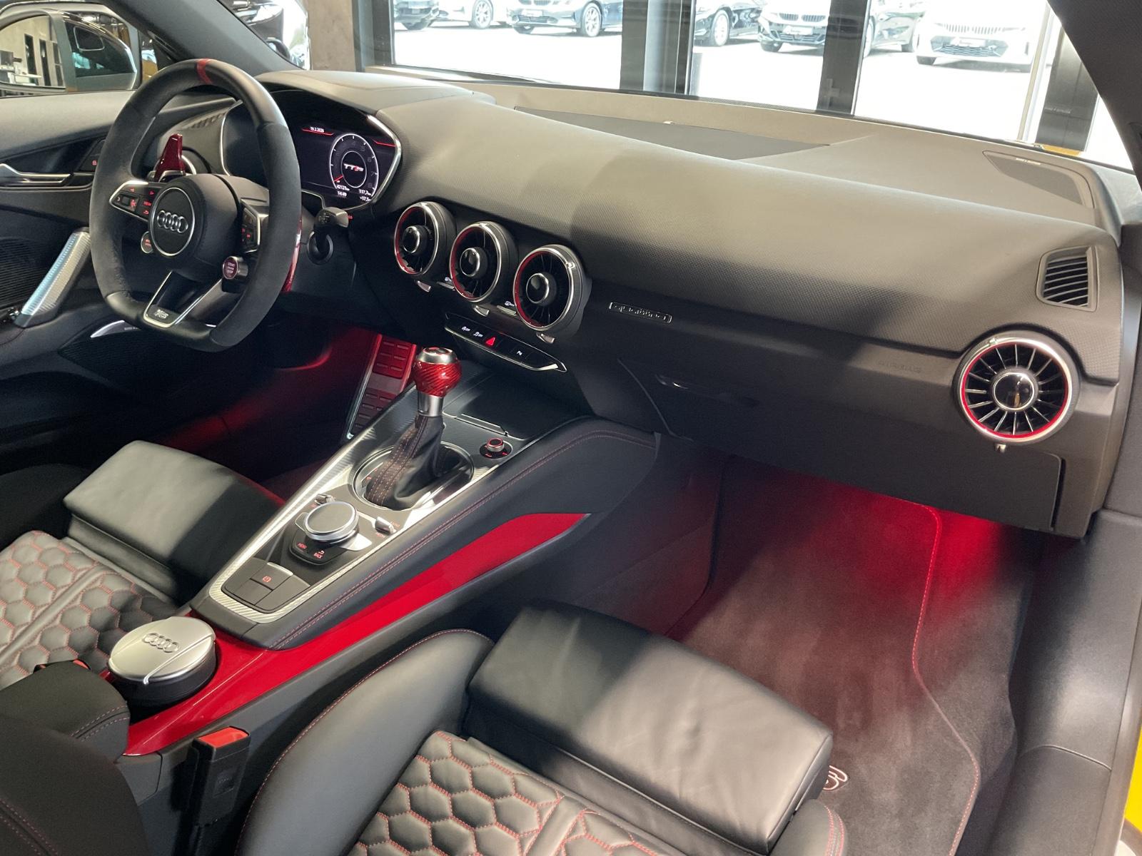 Audi TT RS Coupe Akropovic B&O Matrix 440PS 280km/h