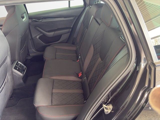 Fahrzeugabbildung SKODA Octavia Combi RS iV 1.4 TSI 180 kW *Navi*