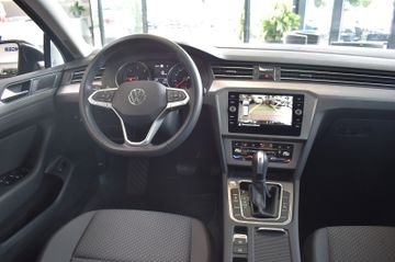 Volkswagen Passat Variant - 10