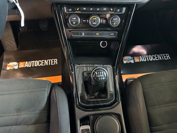 MYAUTOCENTER – Gebraucht- und Jahreswagen mit Werkstattservice in Pfaffenhofen Volkswagen Touran *7.SITZER*ACC*NAV*SZHZ*LED*ALCANTARA*