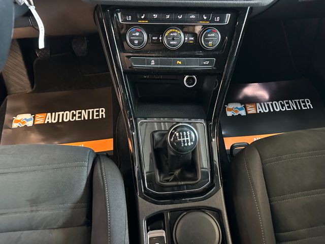 MYAUTOCENTER – Gebraucht- und Jahreswagen mit Werkstattservice in Pfaffenhofen Volkswagen Touran *7.SITZER*ACC*NAV*SZHZ*LED*ALCANTARA*