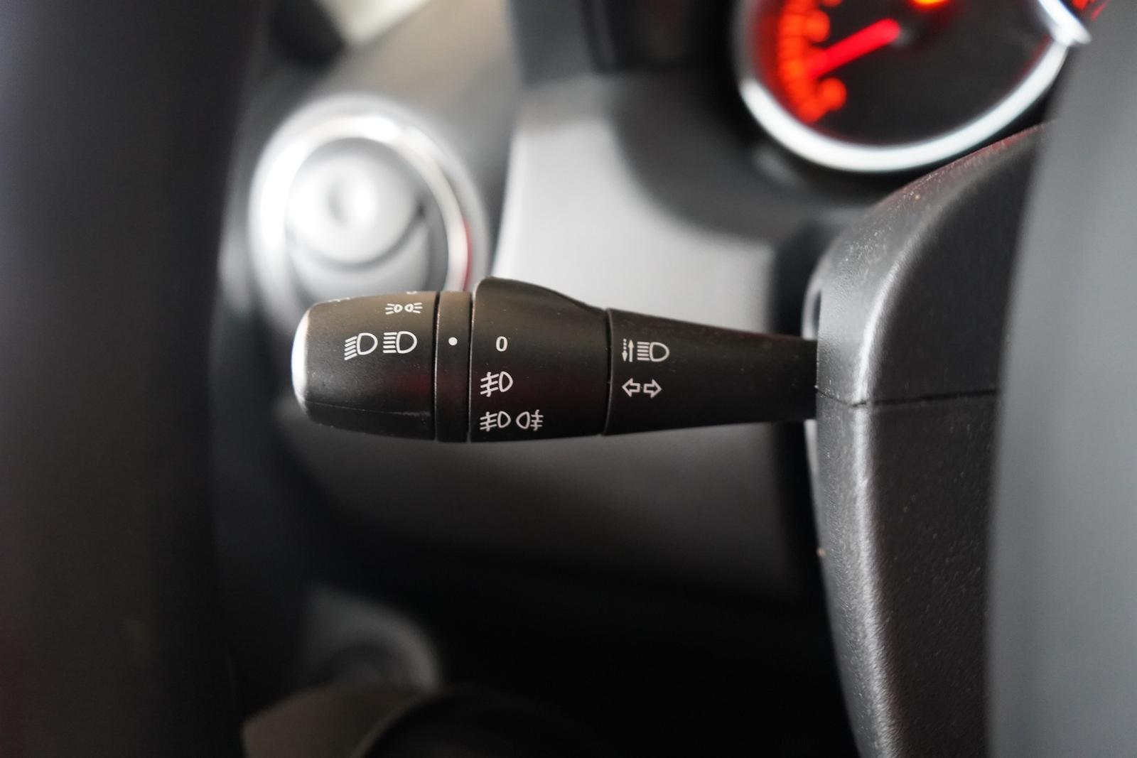 Dacia Duster II 1.6 SCe Navi Tempomat Sitzheizung DAB