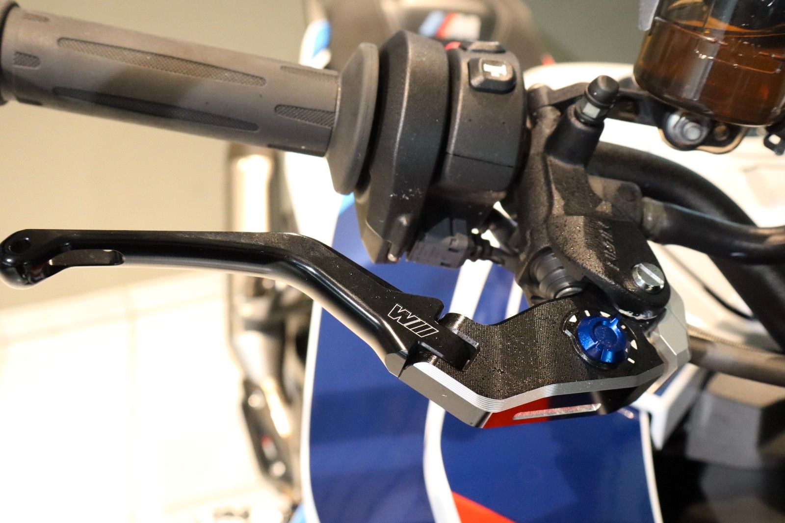 Fahrzeugabbildung BMW M1000 XR