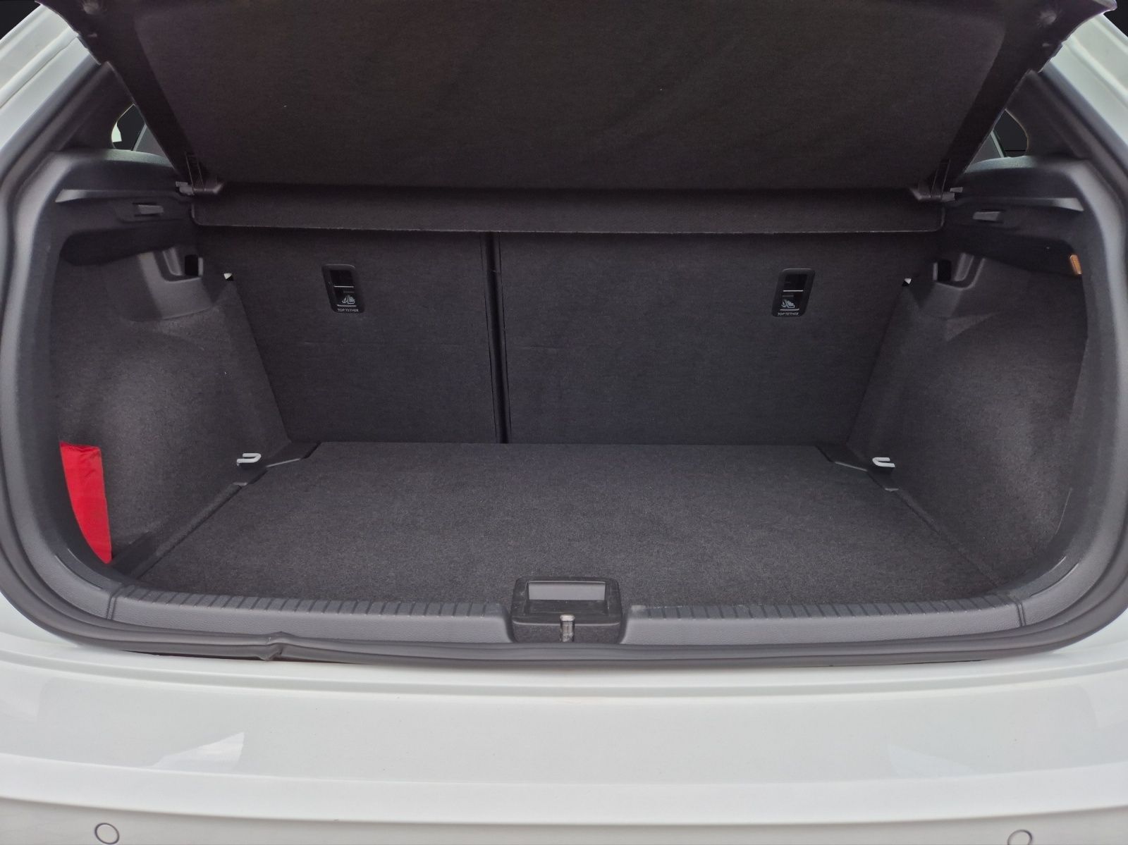 Fahrzeugabbildung Volkswagen Polo GTI DSG Matrix Navi AID ACC RFK SH 18"