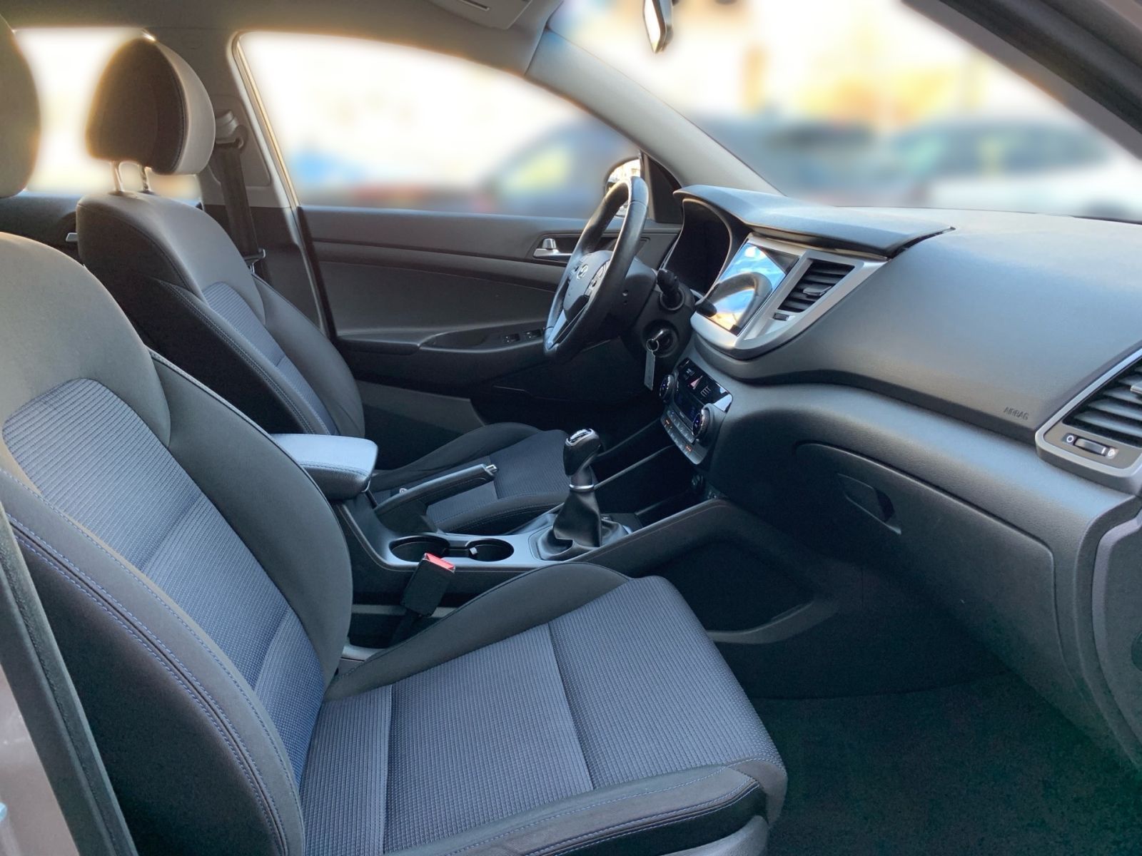 Fahrzeugabbildung Hyundai TUCSON blue Trend Sitzheizung Allwetter