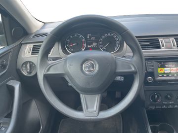 Skoda Rapid - 9