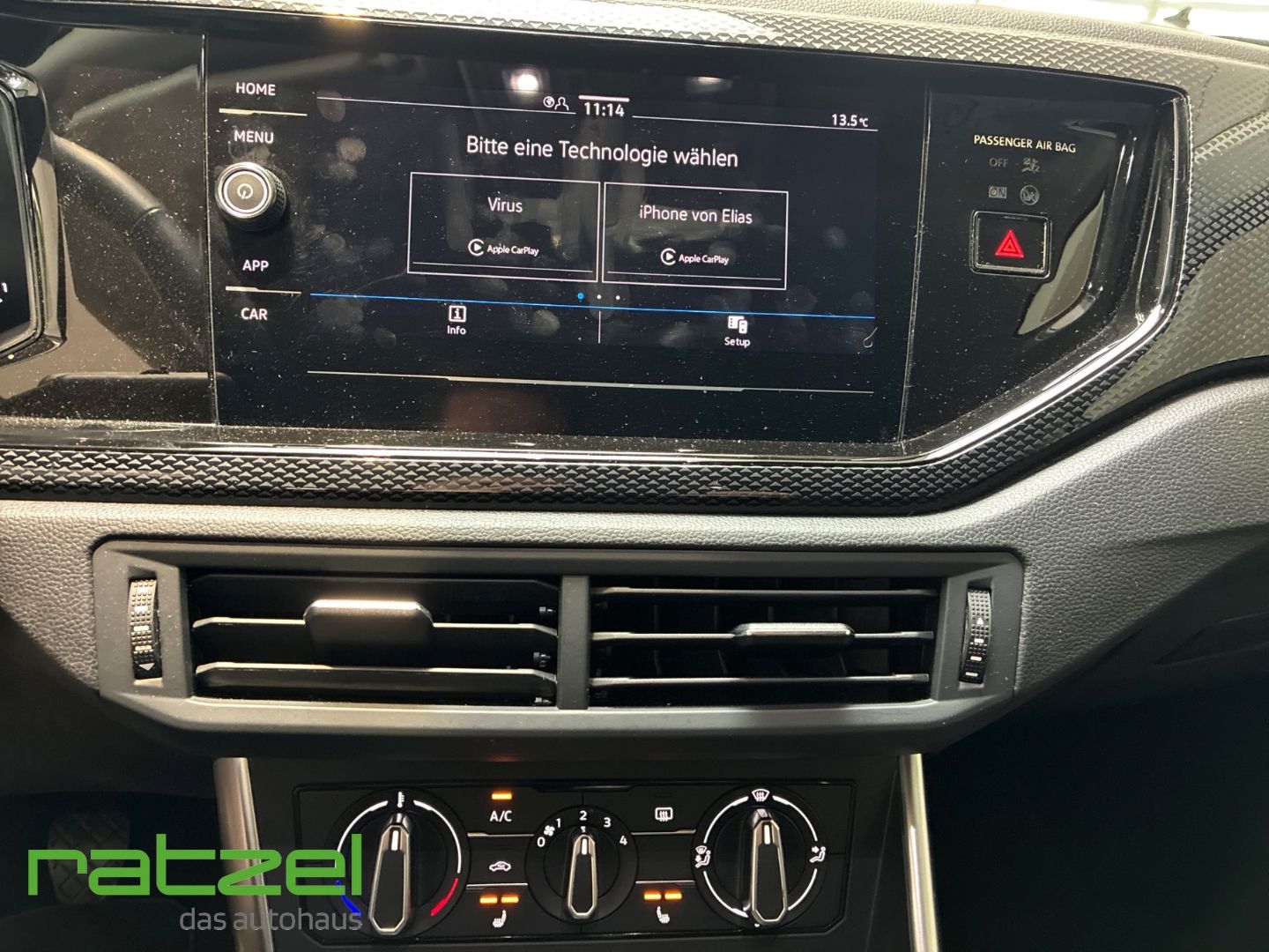 Fahrzeugabbildung Volkswagen Taigo Life 1.0 TSI Digitales Cockpit LED DAB SHZ