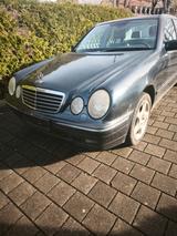 Mercedes-Benz E 430 4MATIC AVANTGARDE Avantgarde - Mercedes-Benz E 430: Limousine