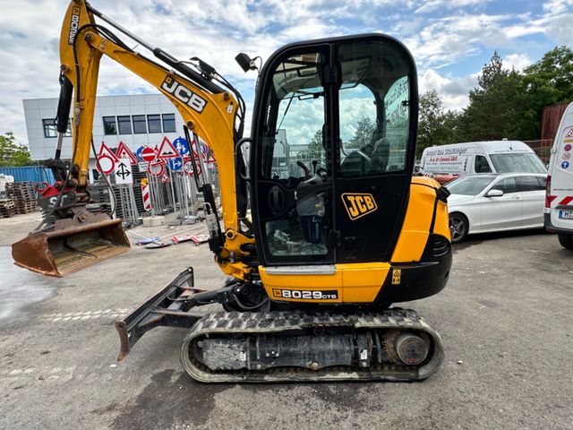 JCB 8029