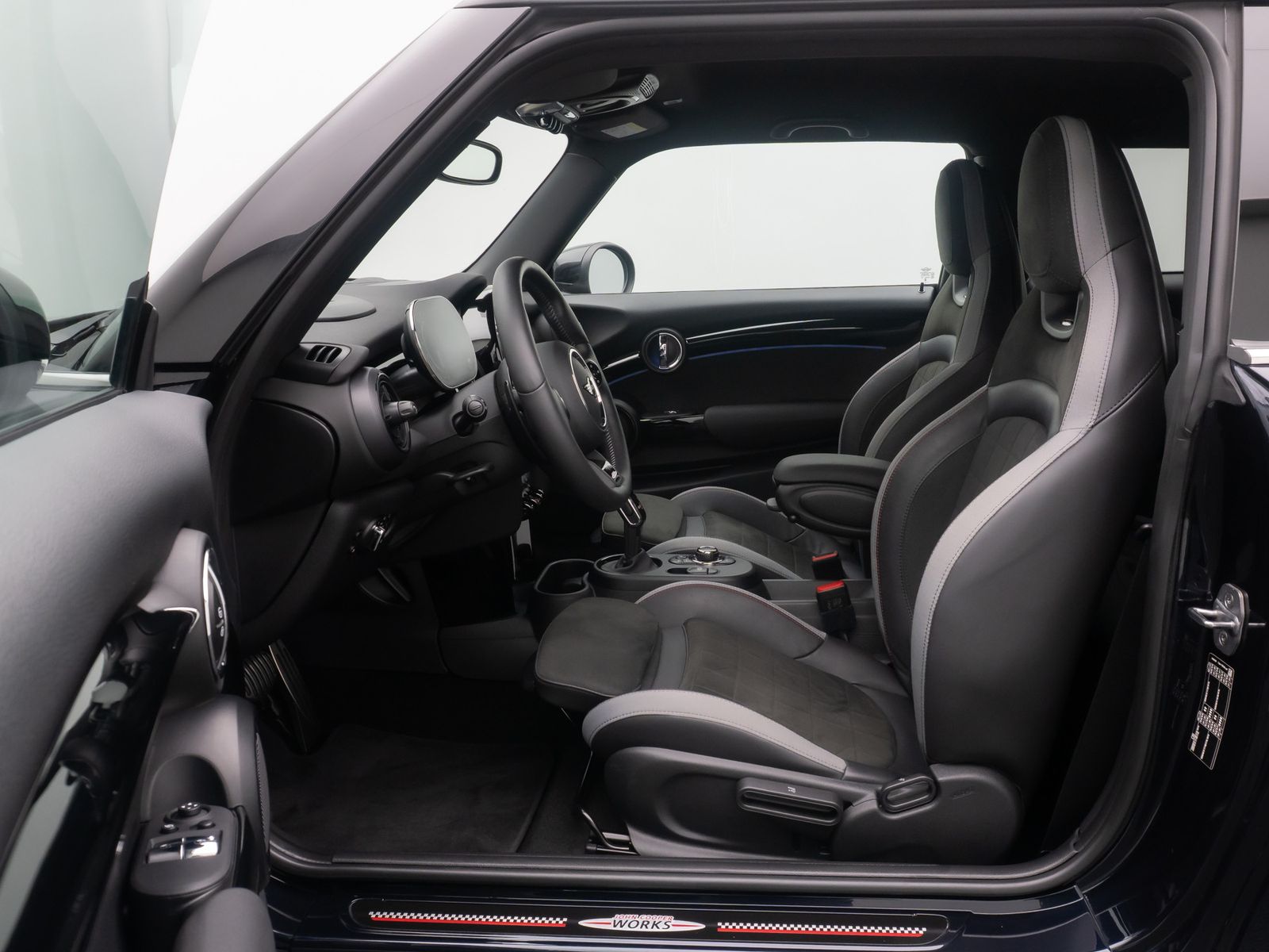 Fahrzeugabbildung MINI John Cooper Works HUD Kamera ACC Sportsitz Komfo