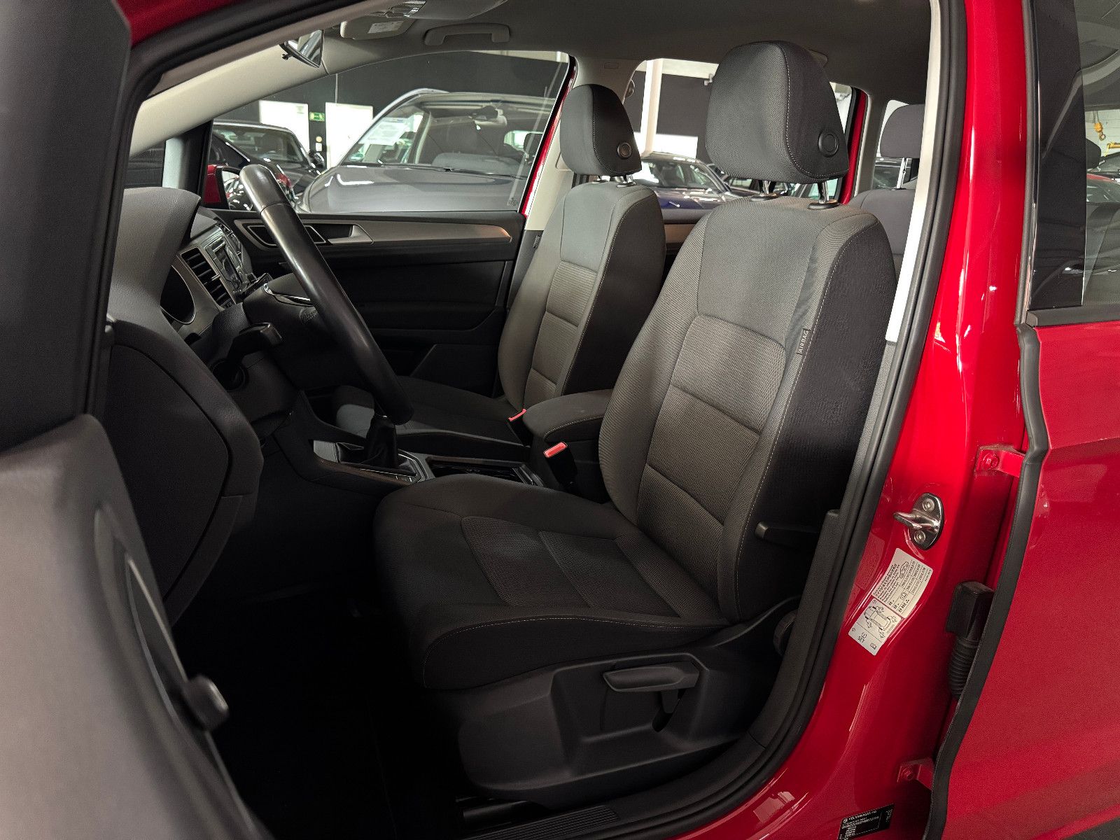 Fahrzeugabbildung Volkswagen Golf 7 TSI SPORTSVAN COMFORTLINE MEDIA PAKET 1.H