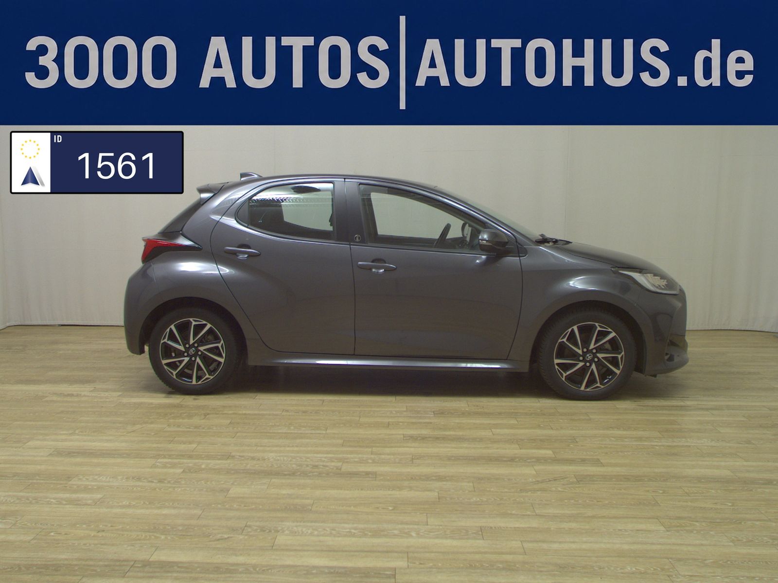 Toyota Yaris 1.5 VVT-I Hybrid Team D Navi Kamera LED