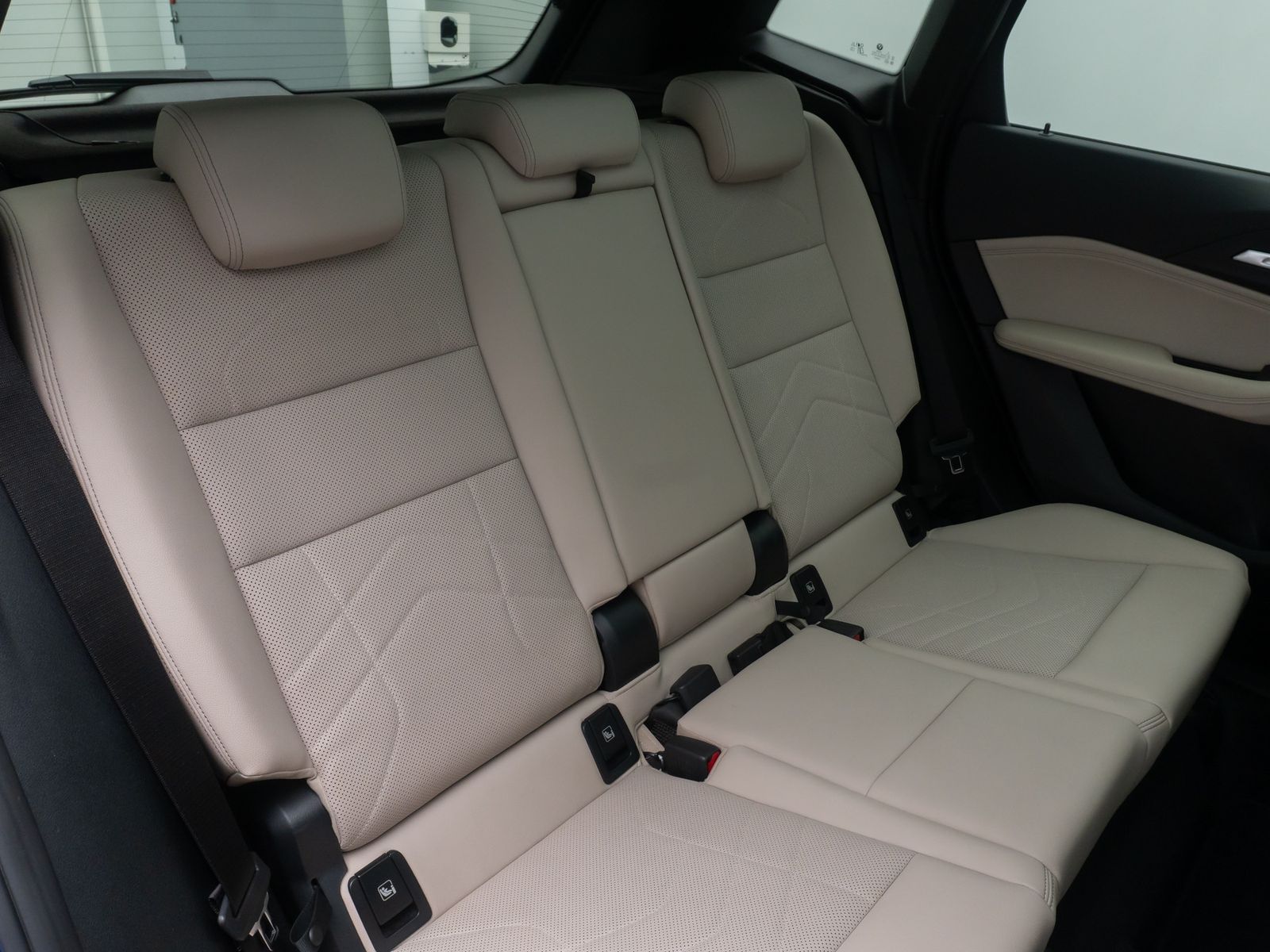 Fahrzeugabbildung BMW 220i Active Tourer M Sport 360° HUD DAB Panorama