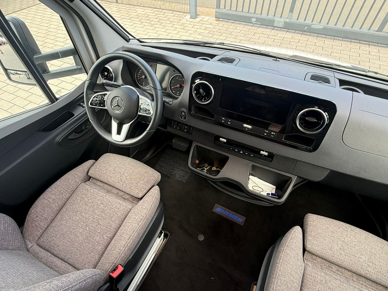 Fahrzeugabbildung HYMER / ERIBA / HYMERCAR BMC 550 T  White  Line