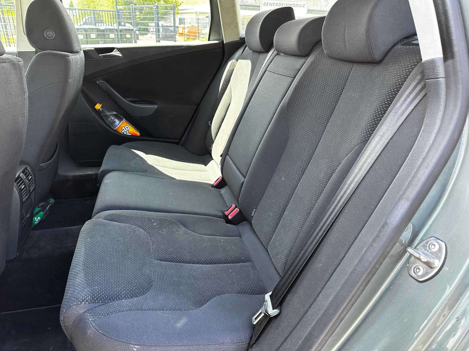 Volkswagen Passat 2006 — photo 15