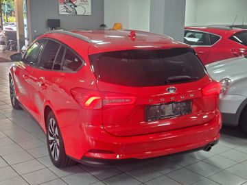 Ford Focus - 11