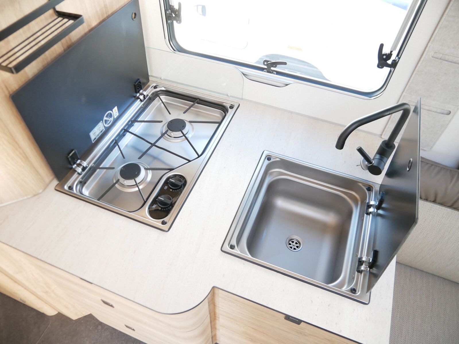 Fahrzeugabbildung Eura Mobil Integra Line IL 720 EF SAT, SOLAR, LUFTFEDERUNG