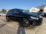 Hyundai i20 N Line Mild-Hybrid Sportsitze Sport Lenkrad - Hyundai i20: Schwarz