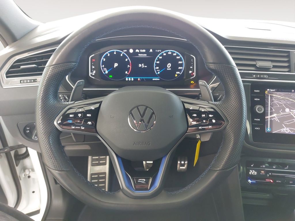 Fahrzeugabbildung Volkswagen Tiguan 2.0 TSI  4Motion DSG R Navi ACC