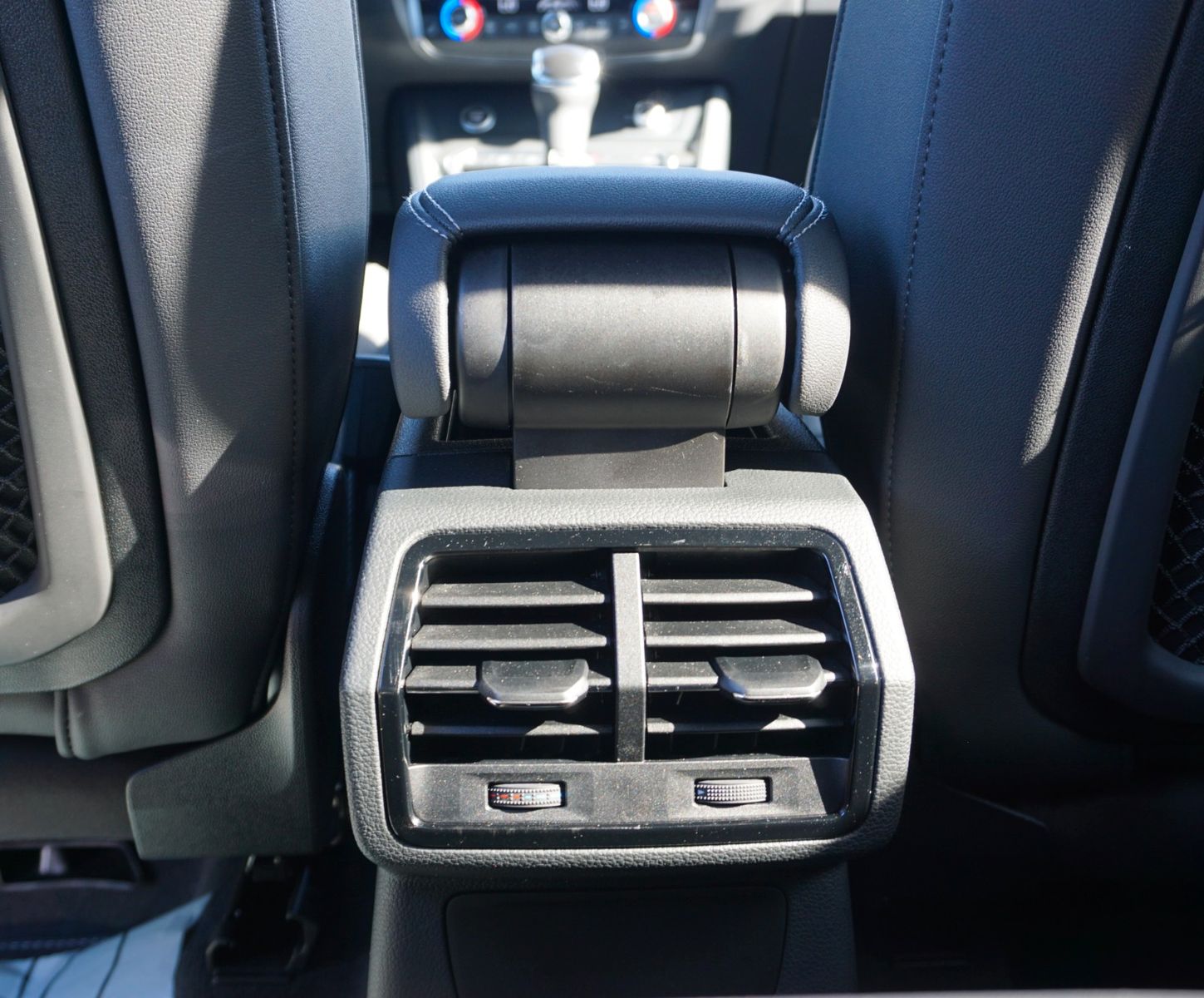 Fahrzeugabbildung Audi Q3 35 TFSI S Line Black Paket,LED,Navi,ACC,AHK