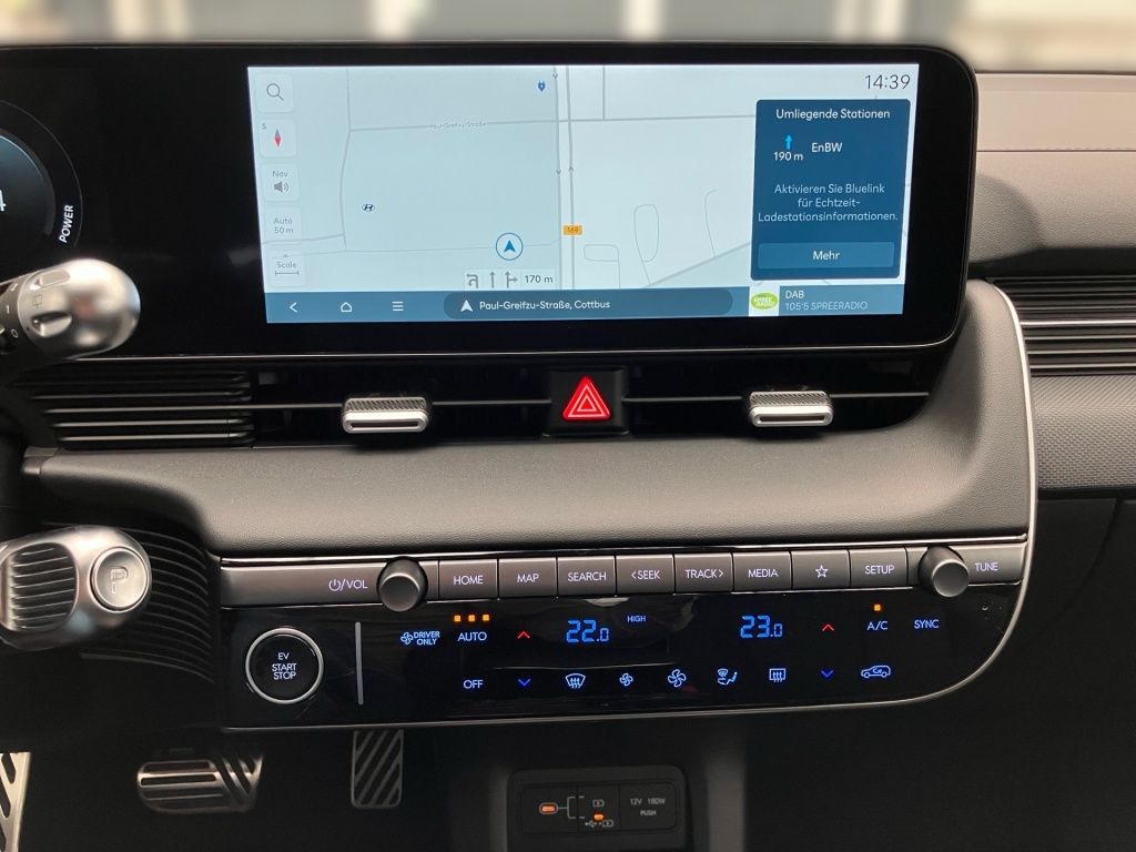 Fahrzeugabbildung Hyundai IONIQ 5 2WD 84kWh Uniq 2xKlima 360 4xSHZ AUT HUD