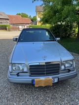 Mercedes-Benz E 200 E 200 - gebrauchte Mercedes-Benz E-Klasse aus dem Jahr 1995