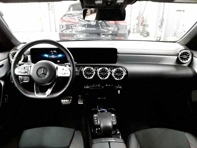 Fahrzeugabbildung Mercedes-Benz CLA 200 SB AMG Night+Pano+R-Kamera+Ambi+MBUX+19"