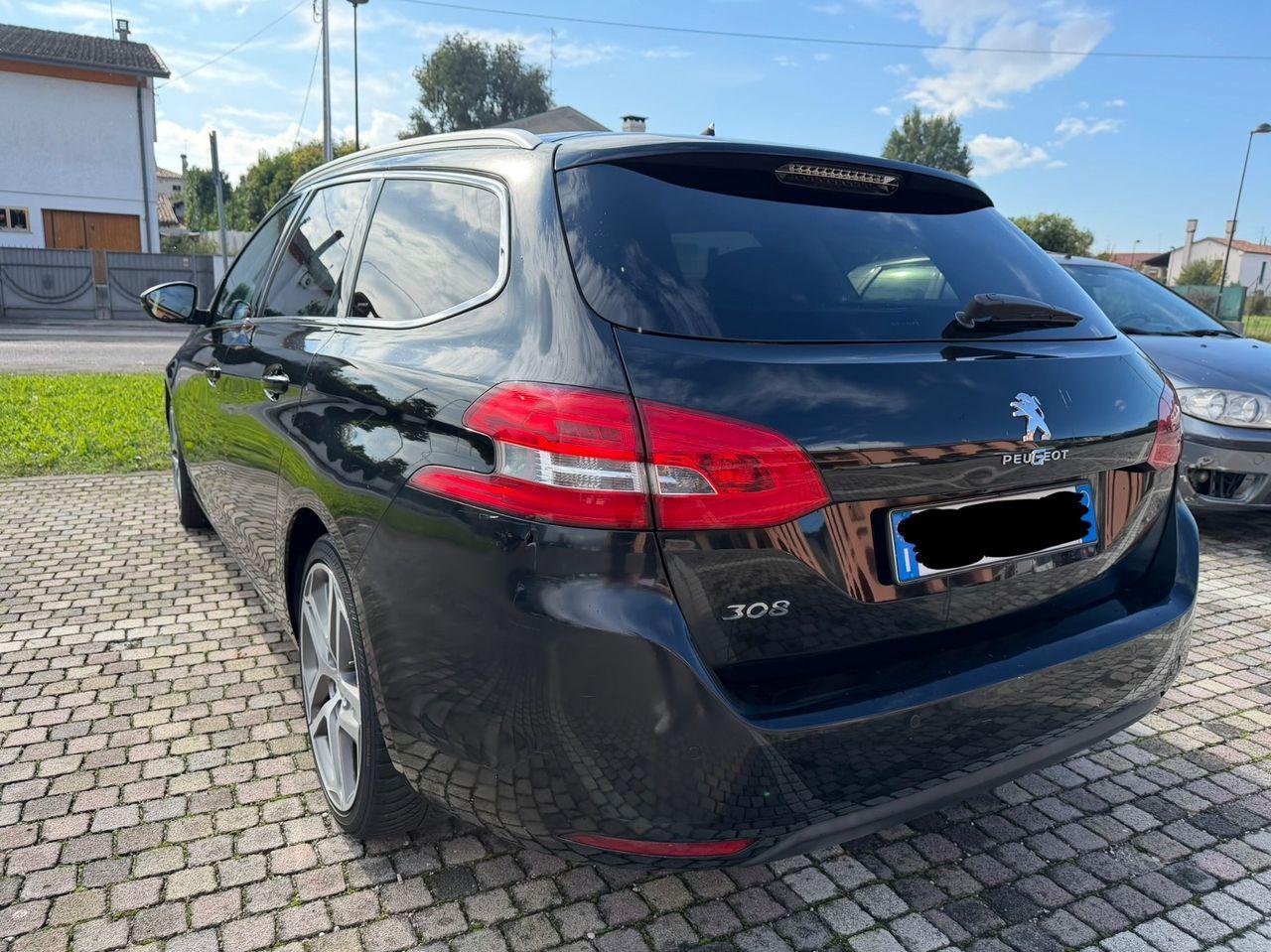 Peugeot 308 2015 — photo 6